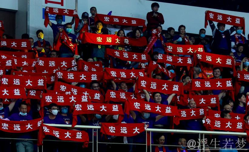 火炬传递“四城接力 三地共庆” 火炬传递“四城接力 三地共庆”