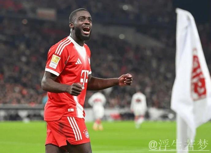 拜仁等待乌帕续约决定，施洛特贝克转会存变数